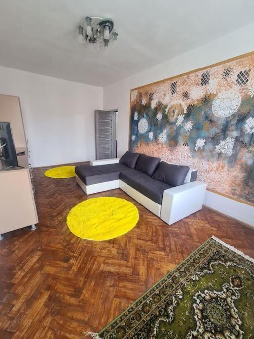 Mural Art Apartament Petroşani Eksteriør bilde
